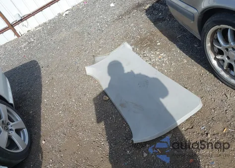 2001 Saab 9-5 Aero z USA, uszkodzony, nr VIN YS3EH48G713048885